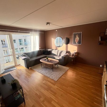 Modern And Central Apartment - Solsiden Trondheim - Up To 6 People Kültér fotó