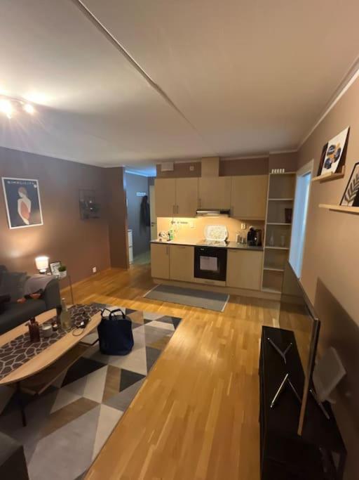 Modern And Central Apartment - Solsiden Trondheim - Up To 6 People Kültér fotó